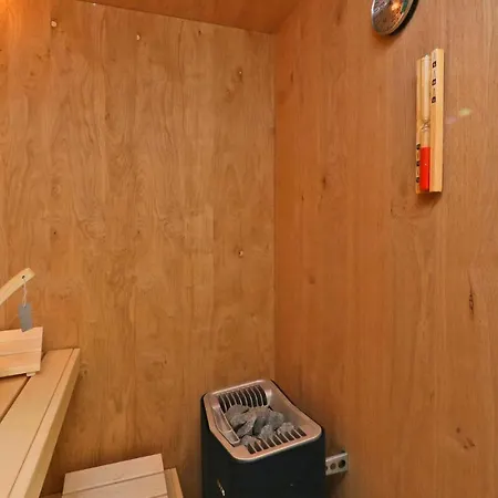 Awesome In Lembruch-duemmer With Sauna *